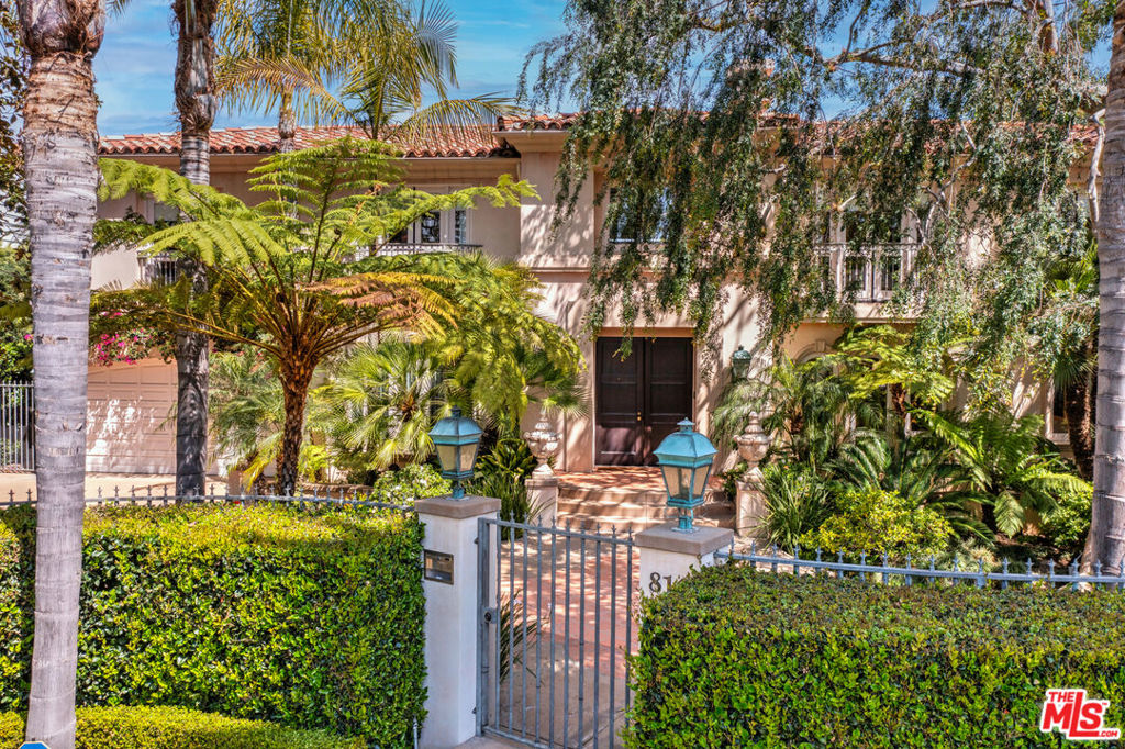 814 N Bedford Drive