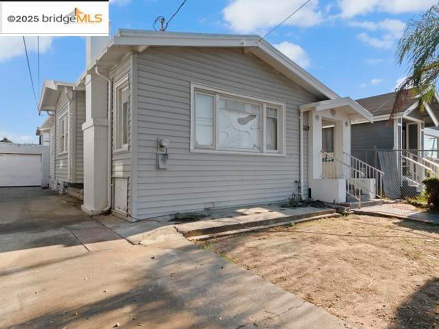 Welcome to this charming 2-bedroom, 1-bathroom home. This bright and sunny home is sure to captivate you with its inviting ambiance. The property boasts a long driveway that leads to a spacious garage, providing ample space for parking and storage. The home's large backyard is a blank canvas, offering endless possibilities for landscaping, gardening, or simply enjoying the California sunshine. Inside, the two bedrooms offer plenty of space for relaxation and rest. This home is a perfect blend of comfort and convenience, offering a unique living experience in. Don't miss out on this opportunity to make this house your home.