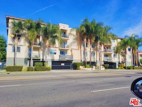 Photo of 13941 Sherman Way #204, Van Nuys, CA 91405 (MLS # 26659251)