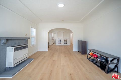 Photo of 1328 2nd Avenue, Los Angeles, CA 90019 (MLS # 26829571)