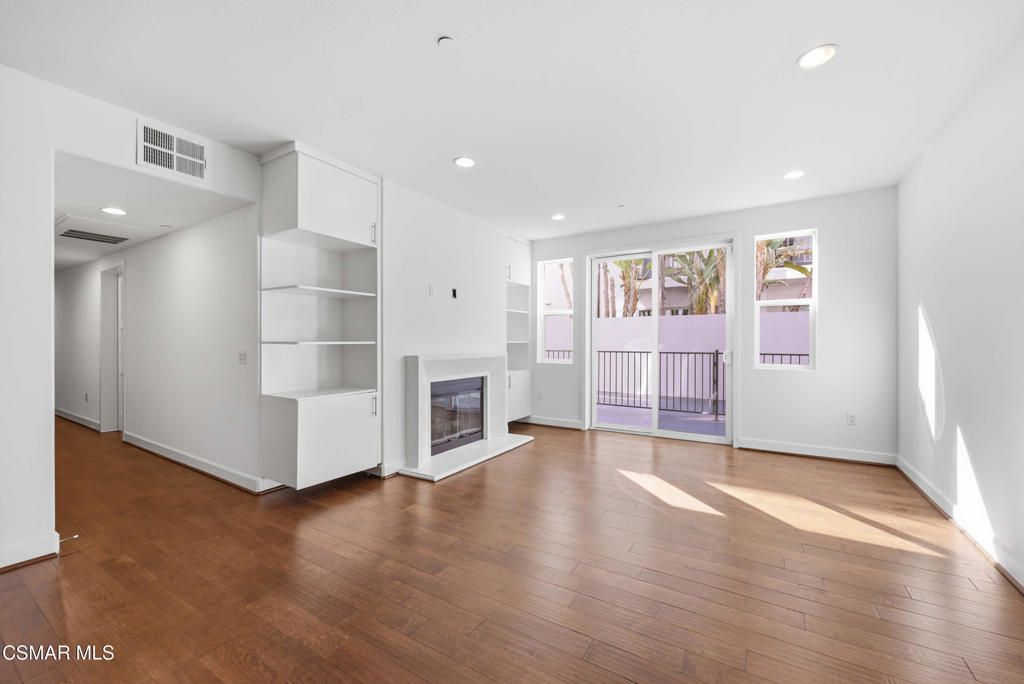Photo of 10878 Bloomfield Street #107, Toluca Lake, CA 91602 (MLS # 226000983)