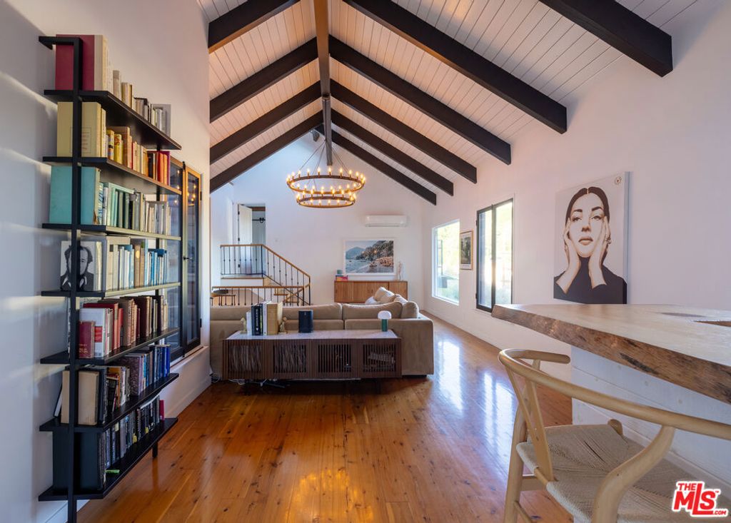 Photo of 3214 Windsor Avenue, Los Angeles, CA 90039 (MLS # 25607785)