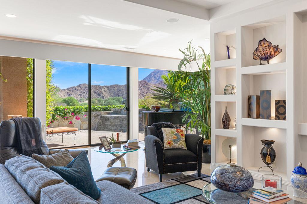 48798 Mescal Lane