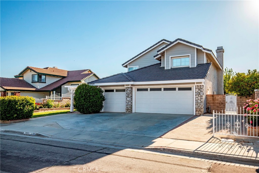 45345 Pickford Avenue