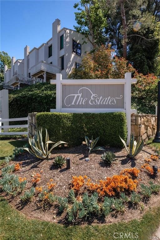 3601 W Hidden Lane