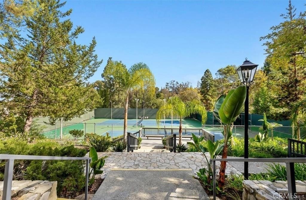 3601 W Hidden Lane
