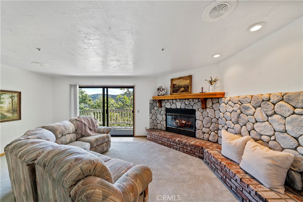 Crestline (CRES) - Residential