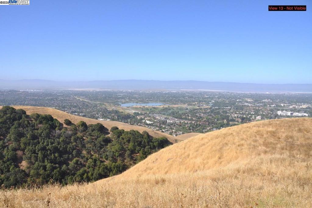 CUSTOM ESTATES - Land