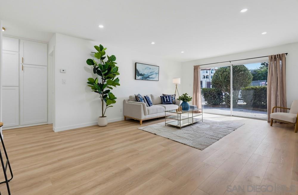 4444 W Point Loma 98