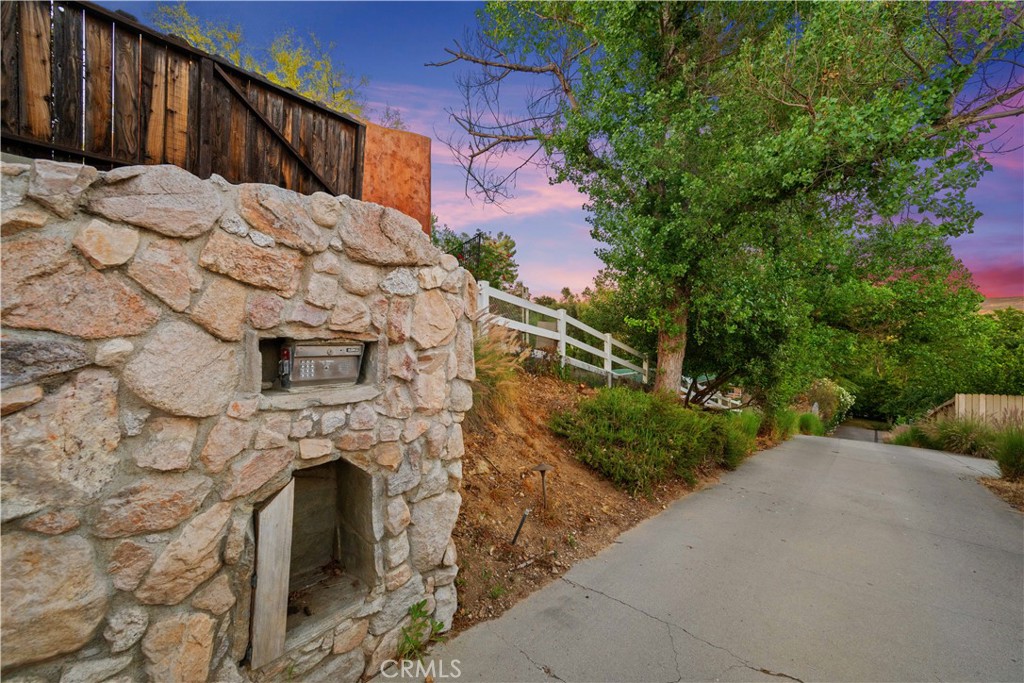 Old Agoura (850) - Residential