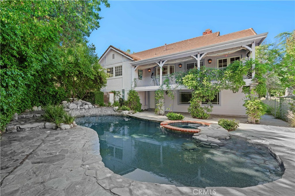 Old Agoura (850) - Residential