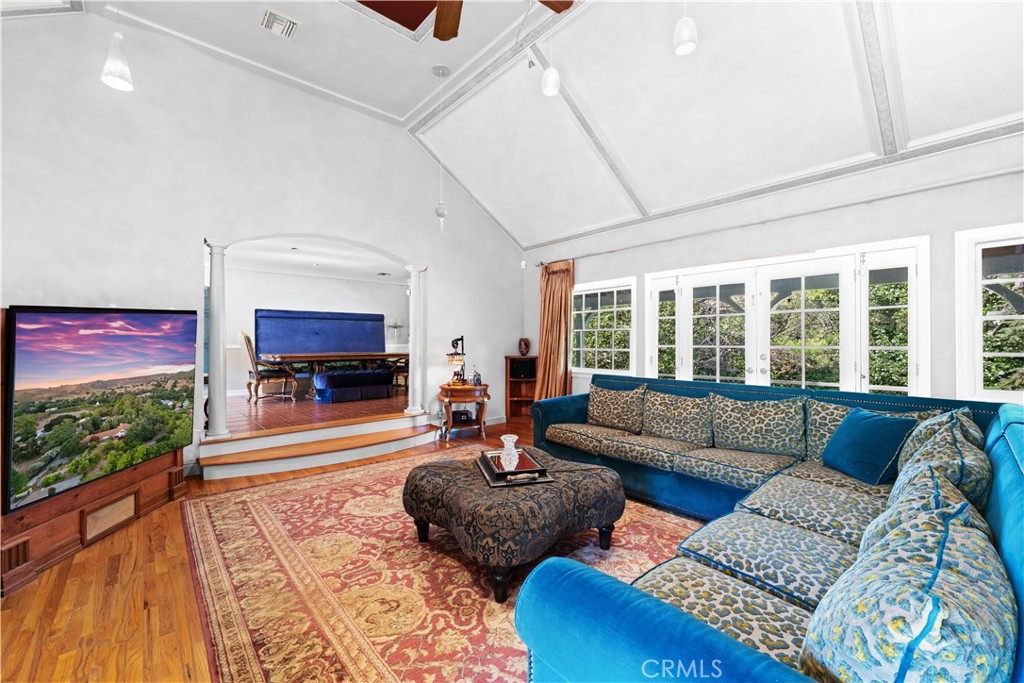 Old Agoura (850) - Residential
