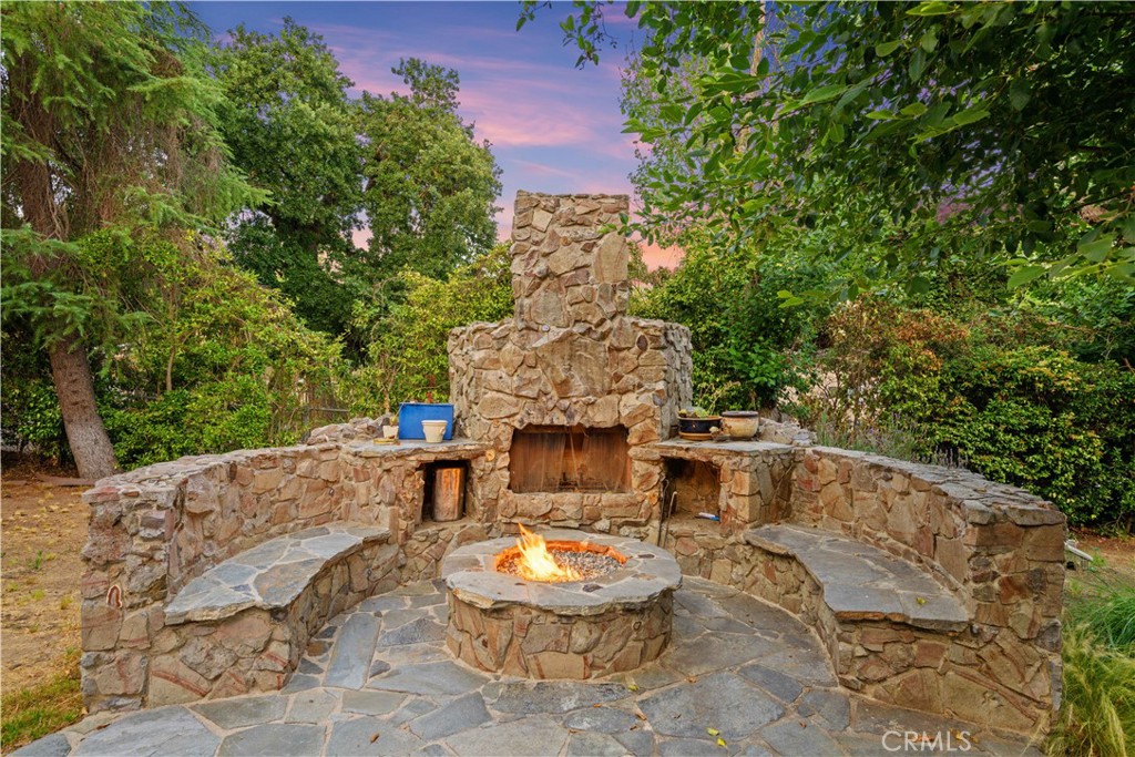 Old Agoura (850) - Residential