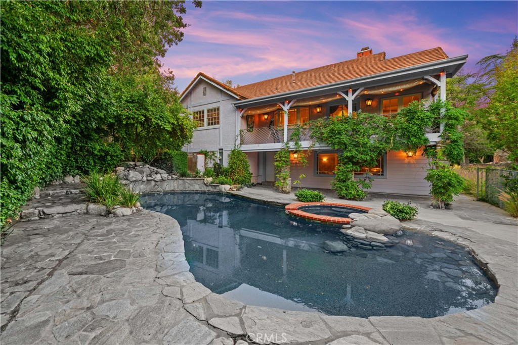 Old Agoura (850) - Residential