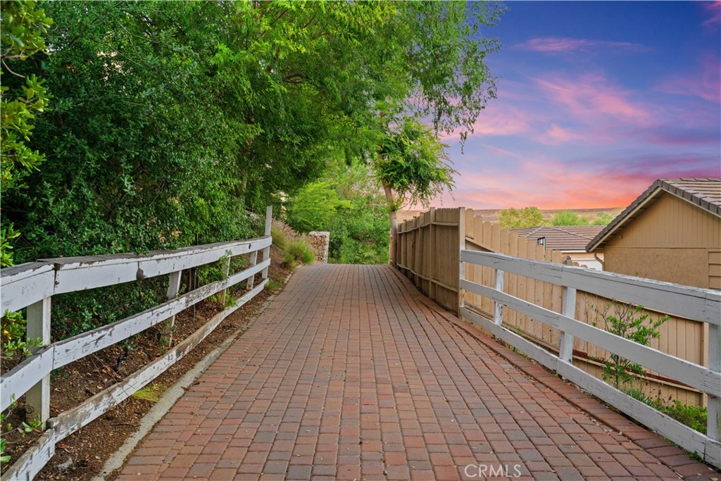 Old Agoura (850) - Residential