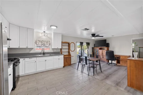 43831 Rassle Dr, Hemet, CA 92544 - MLS#: SW26135279