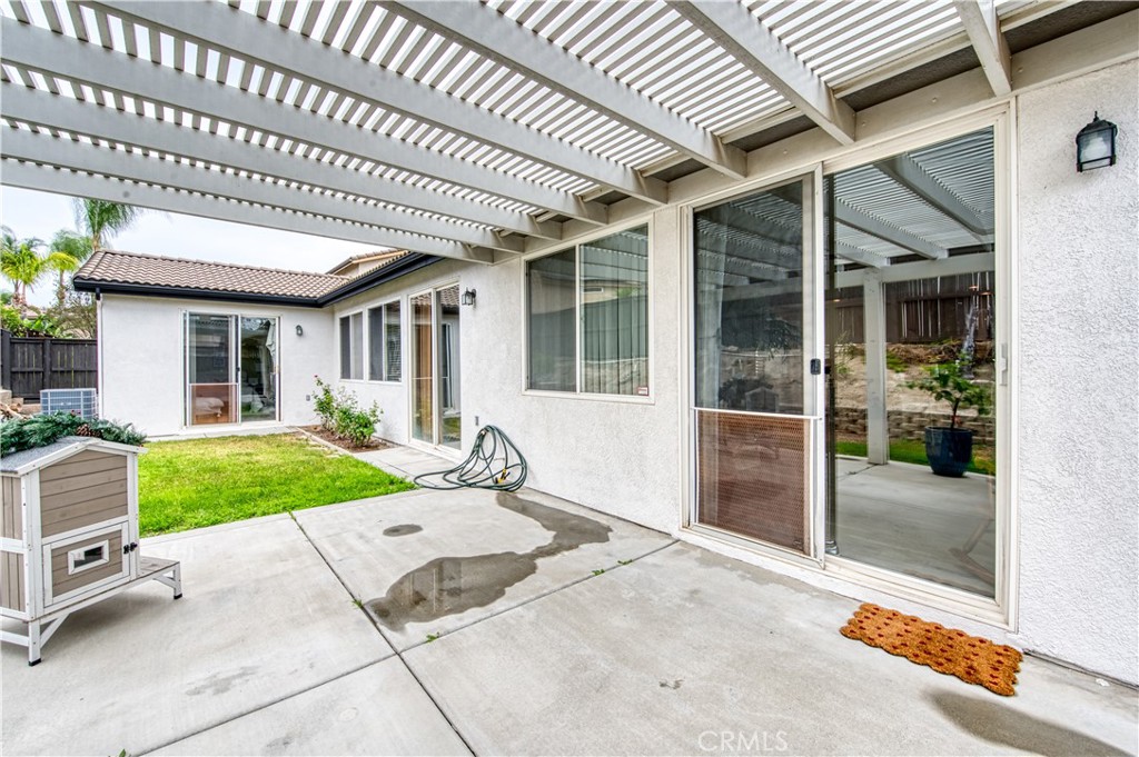 7085 Dove Valley