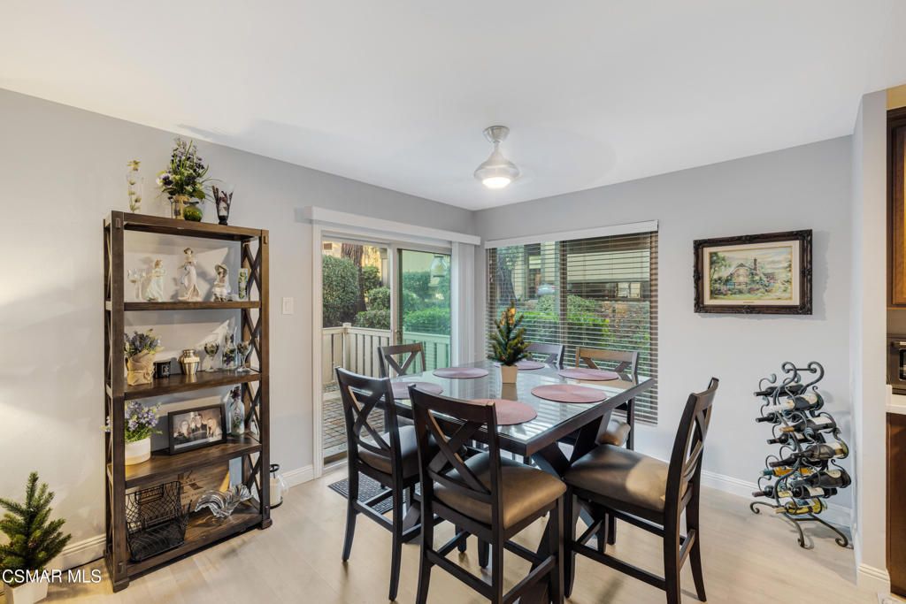 listing image 130722657322289241569