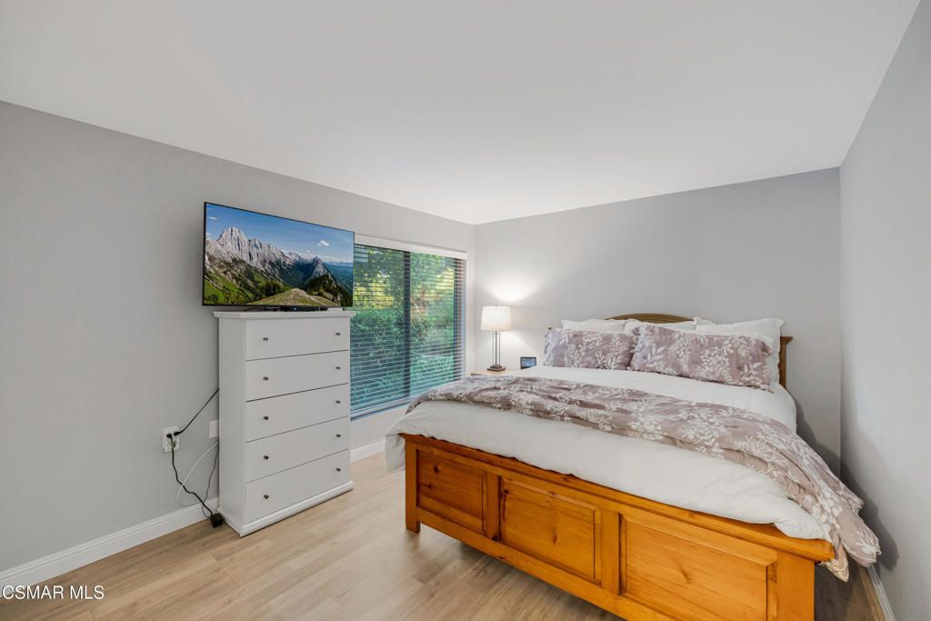 listing image 130727808210301236772
