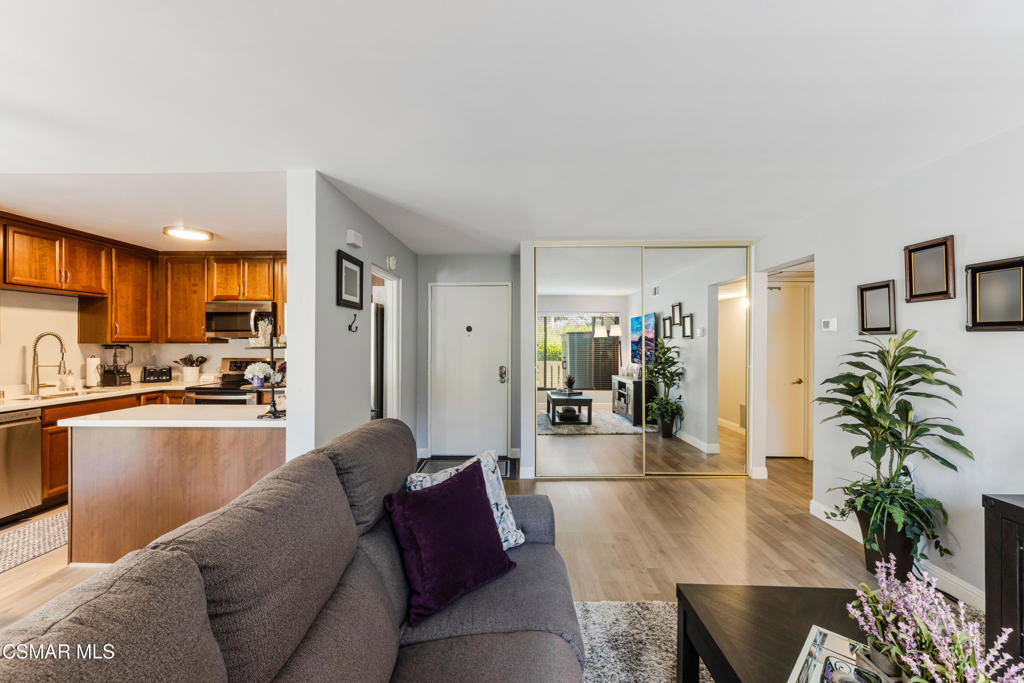 348 Chestnut Hill Court 17