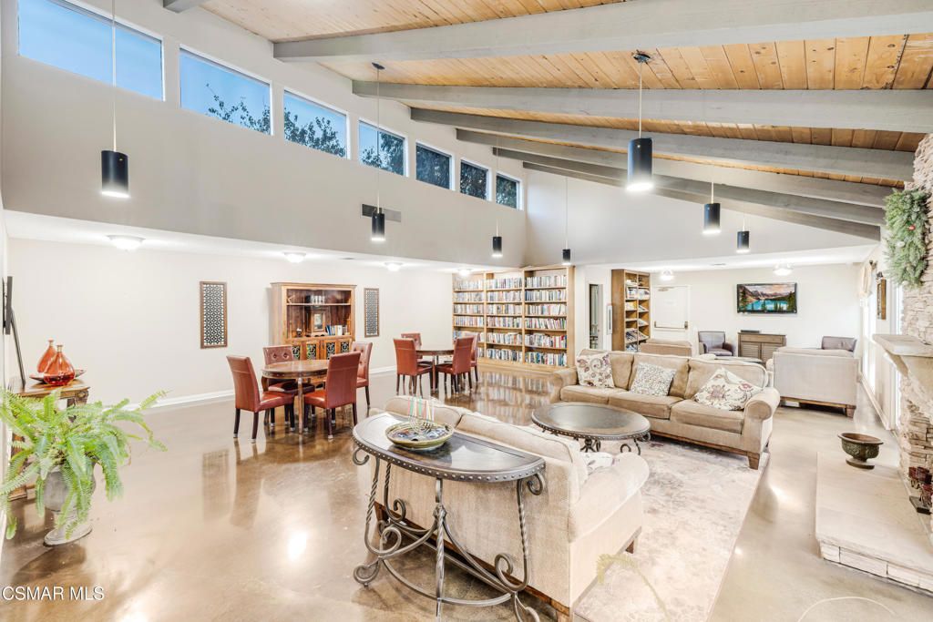 listing image 130728092281136148202