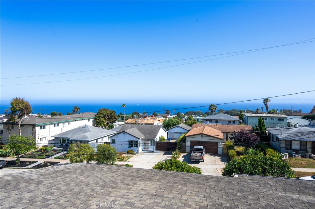 726 W 37th Street