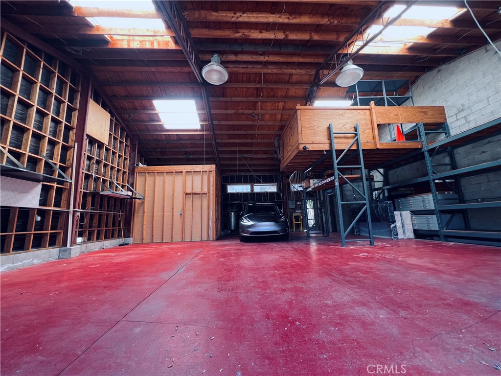 726 W 37th Street