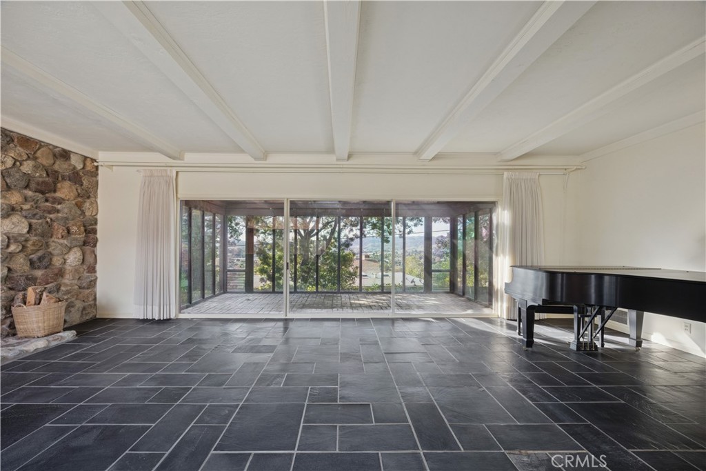 25 Buena Vista Avenue