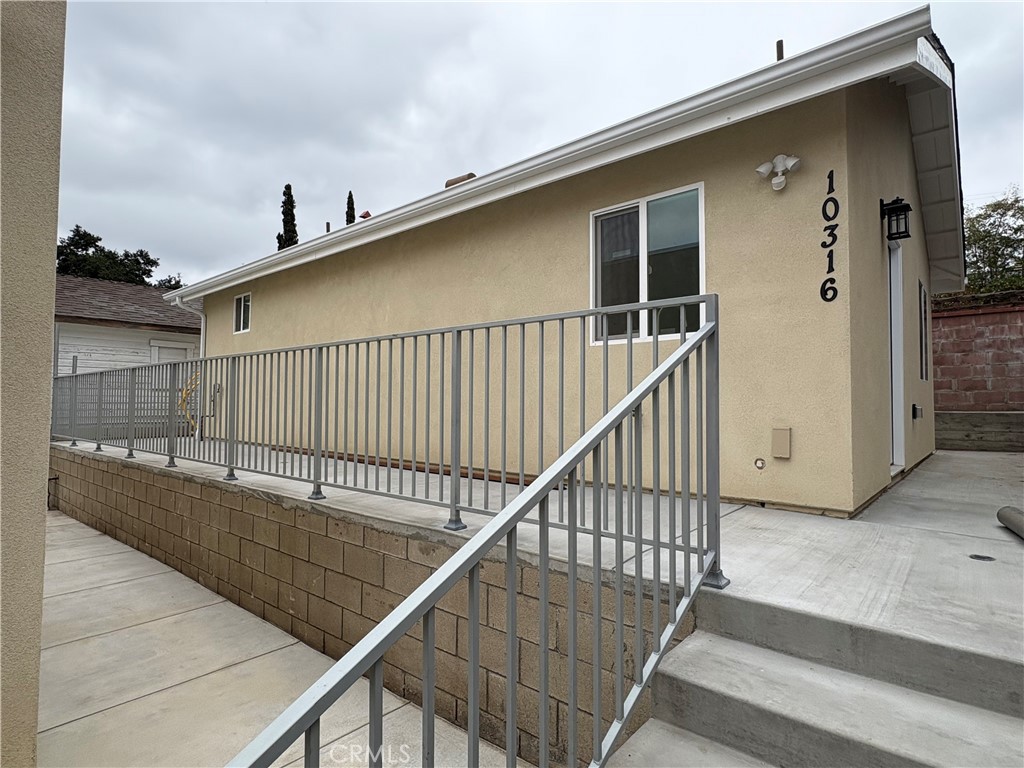 10318 -10316 Plainview