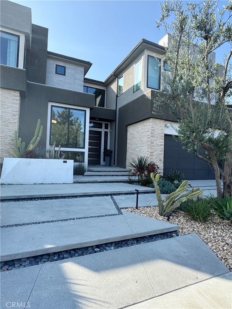 Properties 1 20401 W Aberdeen Lane