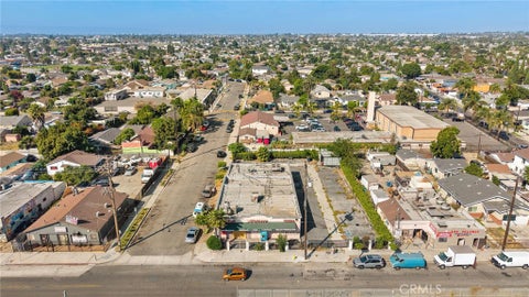 Photo of 1709 N Willowbrook AVE, Compton, CA 90222 (MLS # SR26187268)