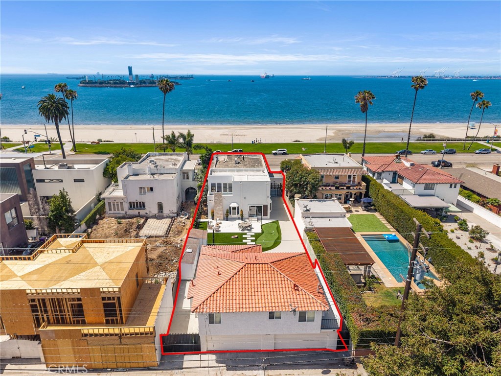 2747 E Ocean Boulevard