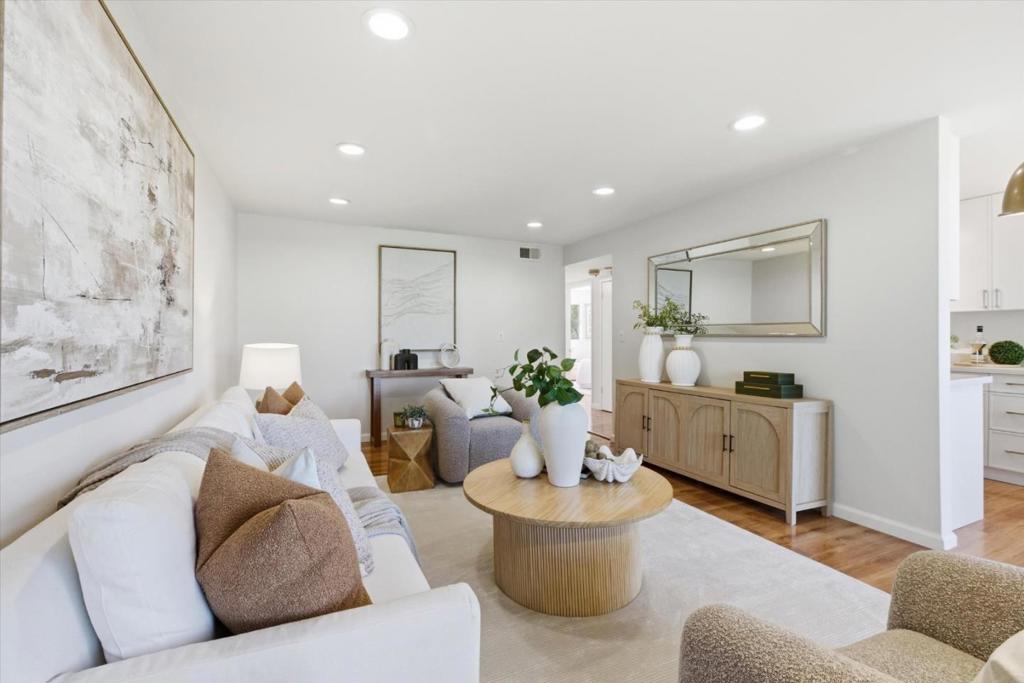 255 S Rengstorff Avenue 7