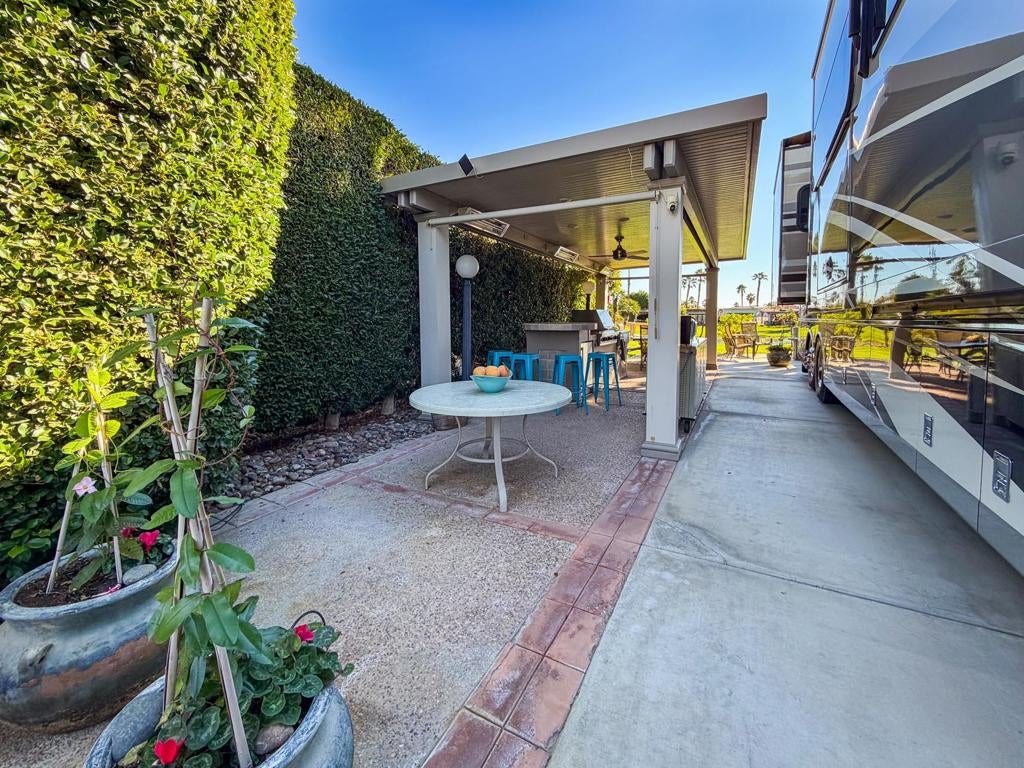 80394 Avenue 48 220
