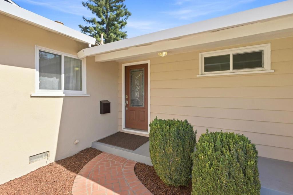 1051 Hewitt Drive