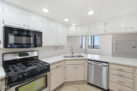 Tiny photo for 989 Inspiration Way, Ventura, CA 93001 (MLS # V1-35458)