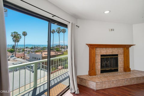 Tiny photo for 989 Inspiration Way, Ventura, CA 93001 (MLS # V1-35458)