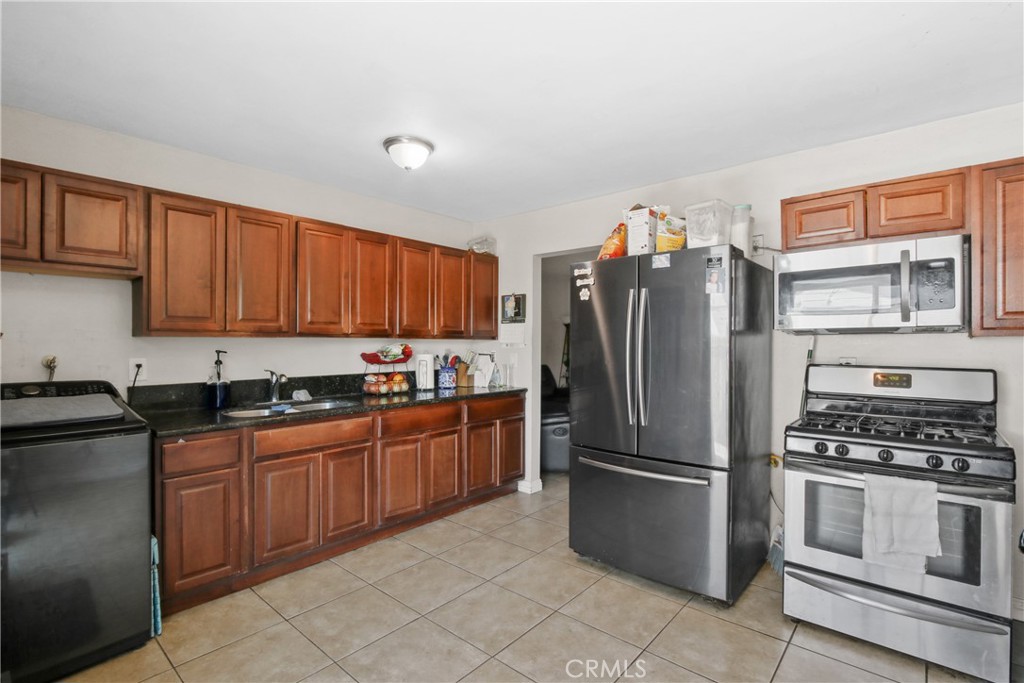 563 W Main Street