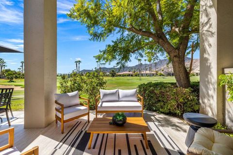 Photo of 54109 Oak Hill Hl, La Quinta, CA 92253 (MLS # 219138074DA)