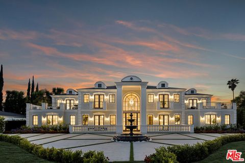 Photo of 5133 Louise Avenue, Encino, CA 91316 (MLS # 25533511)