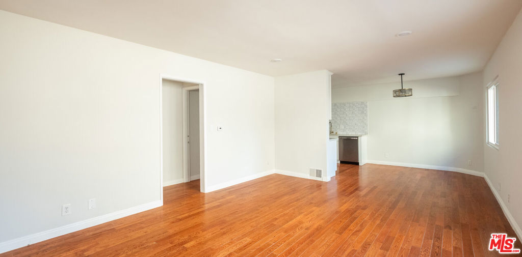 1323 S Ridgeley Drive