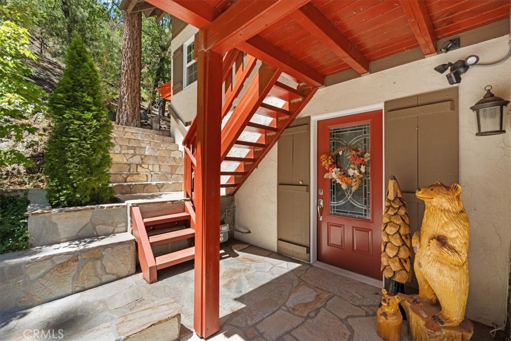 869 Mocking Bird Road