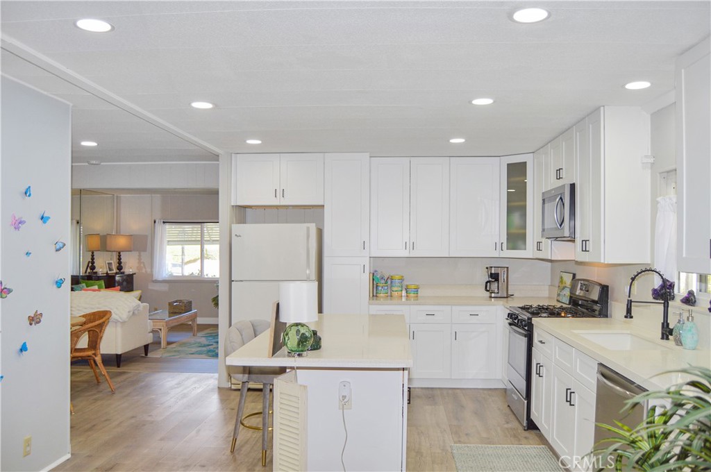 10203 Overland Trail