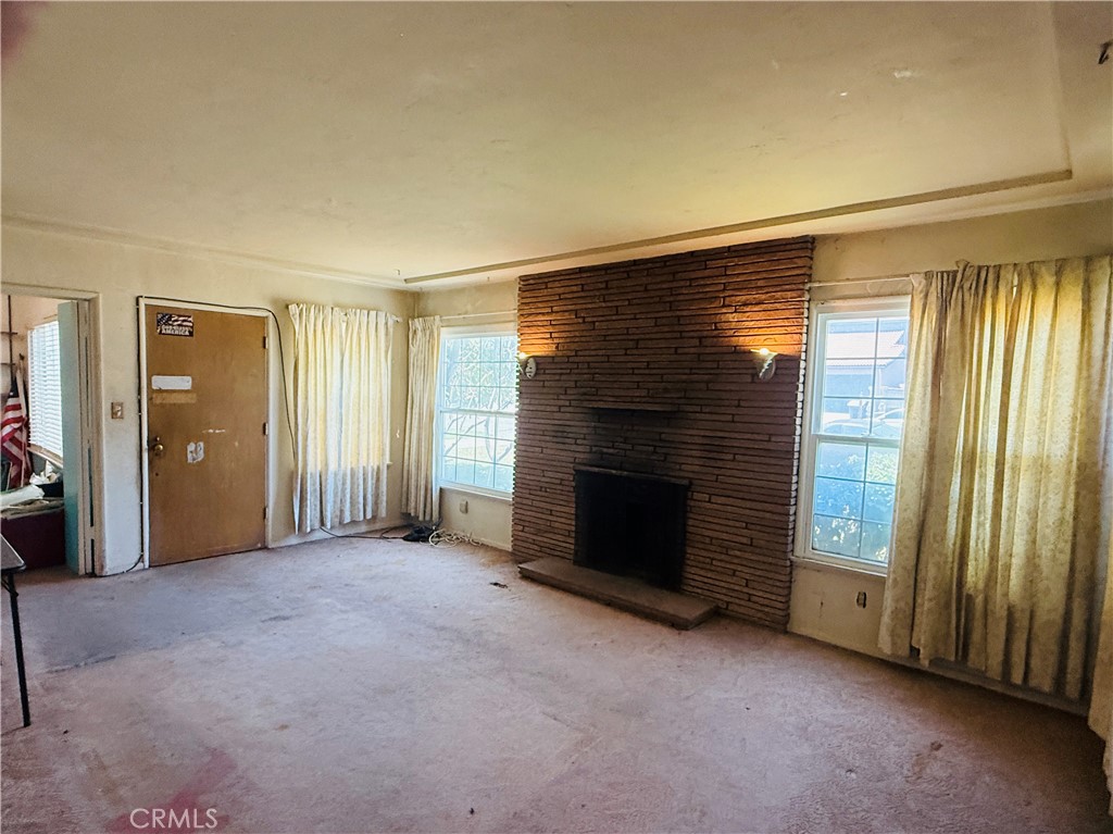 Properties 3 892 Valencia Drive