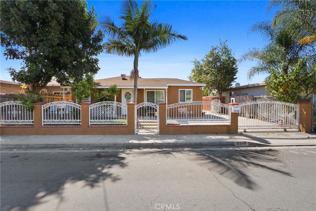 Photo of 8340 Quimby St, Paramount, CA 90723 (MLS # DW26062571)