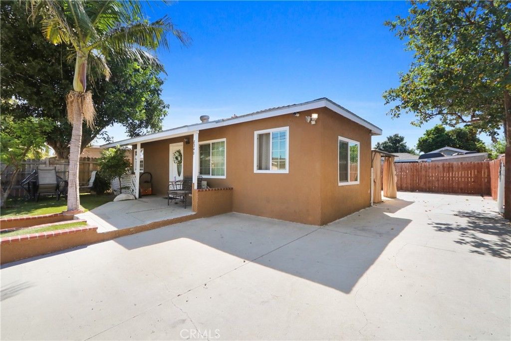Photo of 8340 Quimby St, Paramount, CA 90723 (MLS # DW26062571)
