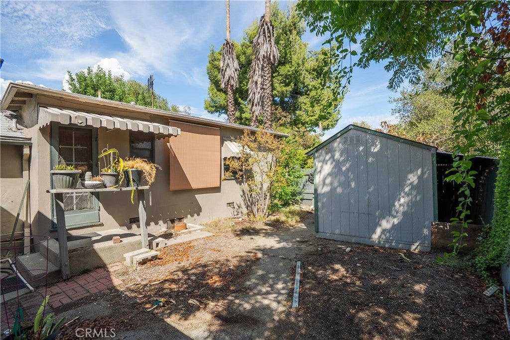 1195 N Campus Avenue