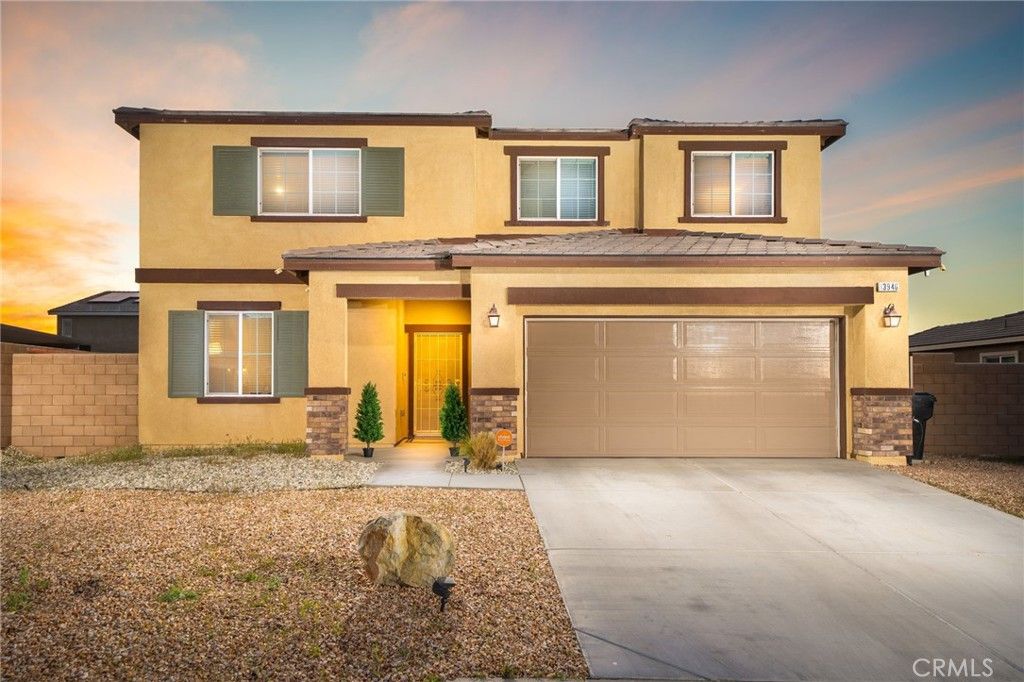 Photo of 13946 Camino Cinco St, Victorville, CA 92392 (MLS # CV26054599)