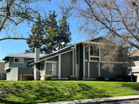 Photo of 221 Grayson Way #D, Upland, CA 91786 (MLS # WS26184048)