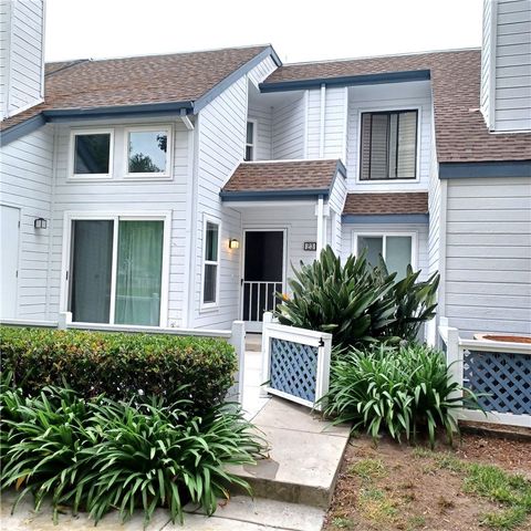 Photo of 23 Briarglen #8, Irvine, CA 92614 (MLS # OC25218471) Photo of 23 Briarglen #8, Irvine, CA 92614 (MLS # OC25218471)